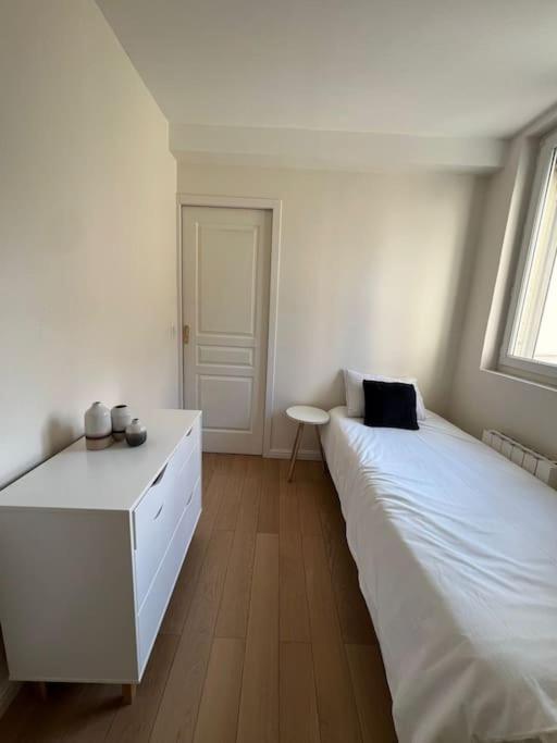 Charmant Appartement Alesia パリ エクステリア 写真