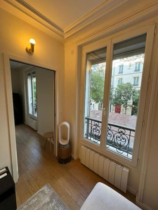 Charmant Appartement Alesia パリ エクステリア 写真